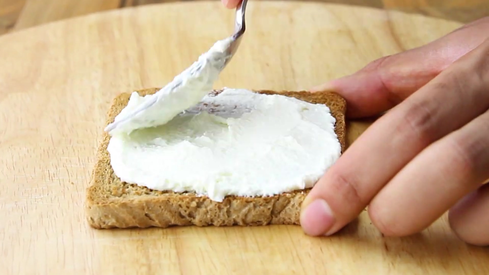 Video thumbnail for 6 Healthy Toast Ideas For Breakfast (720p 25fps)