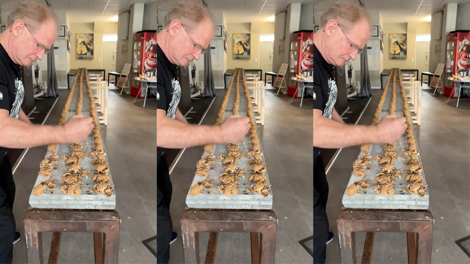 Video thumbnail for Most walnuts crushed whilst holding an egg - 298 by Kahrimanovic Muhamed