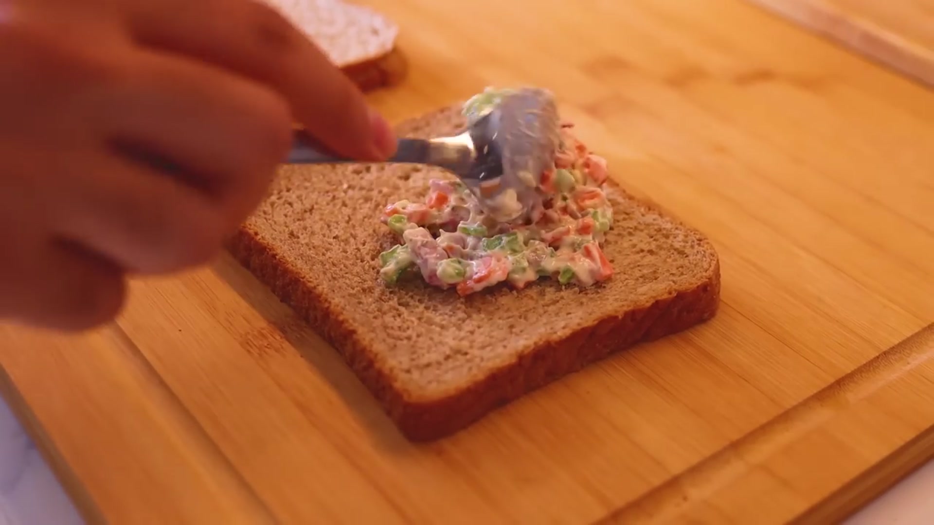 Video thumbnail for 6 Healthy Sandwich Recipes For Weight Loss (720p 50fps)