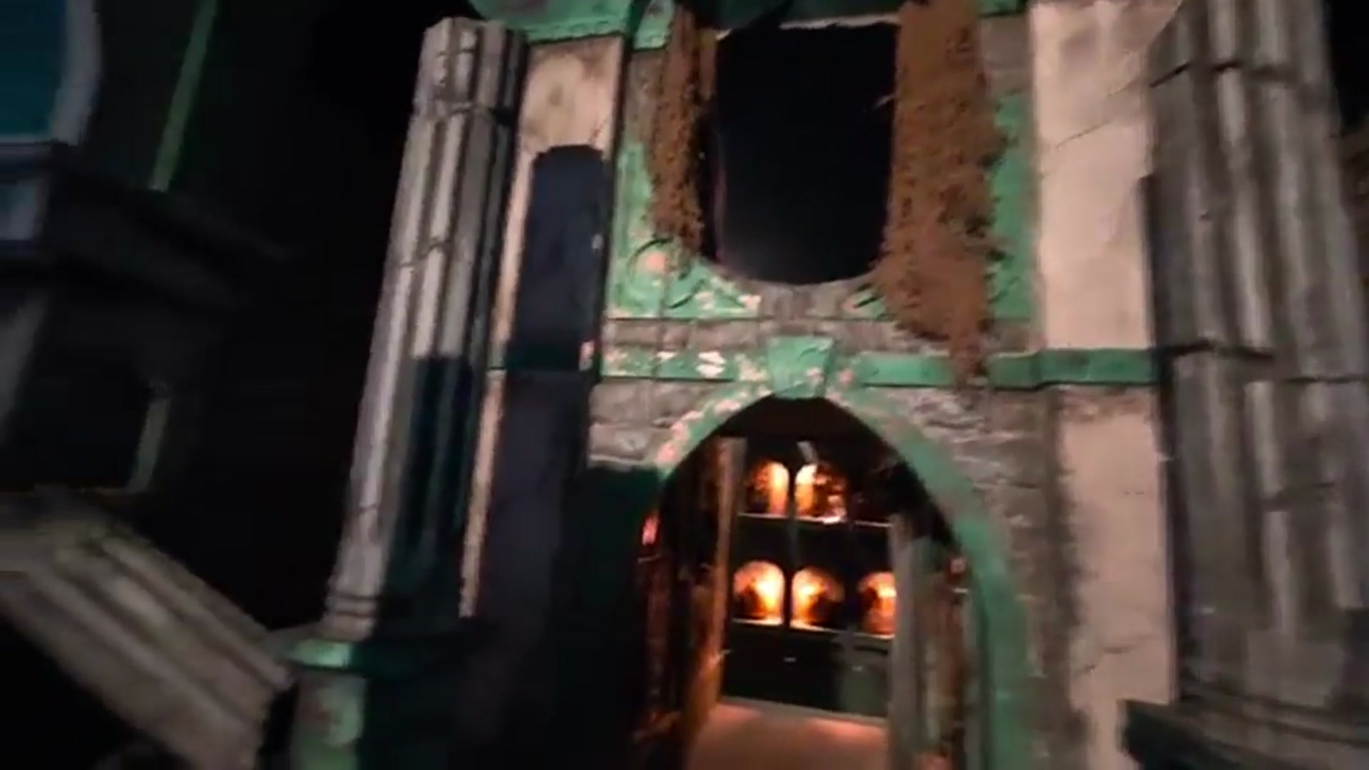 'Video thumbnail for Chilling Chambers Lights On Walk-Through from Nightmares Revealed at Knott's Scary Farm'