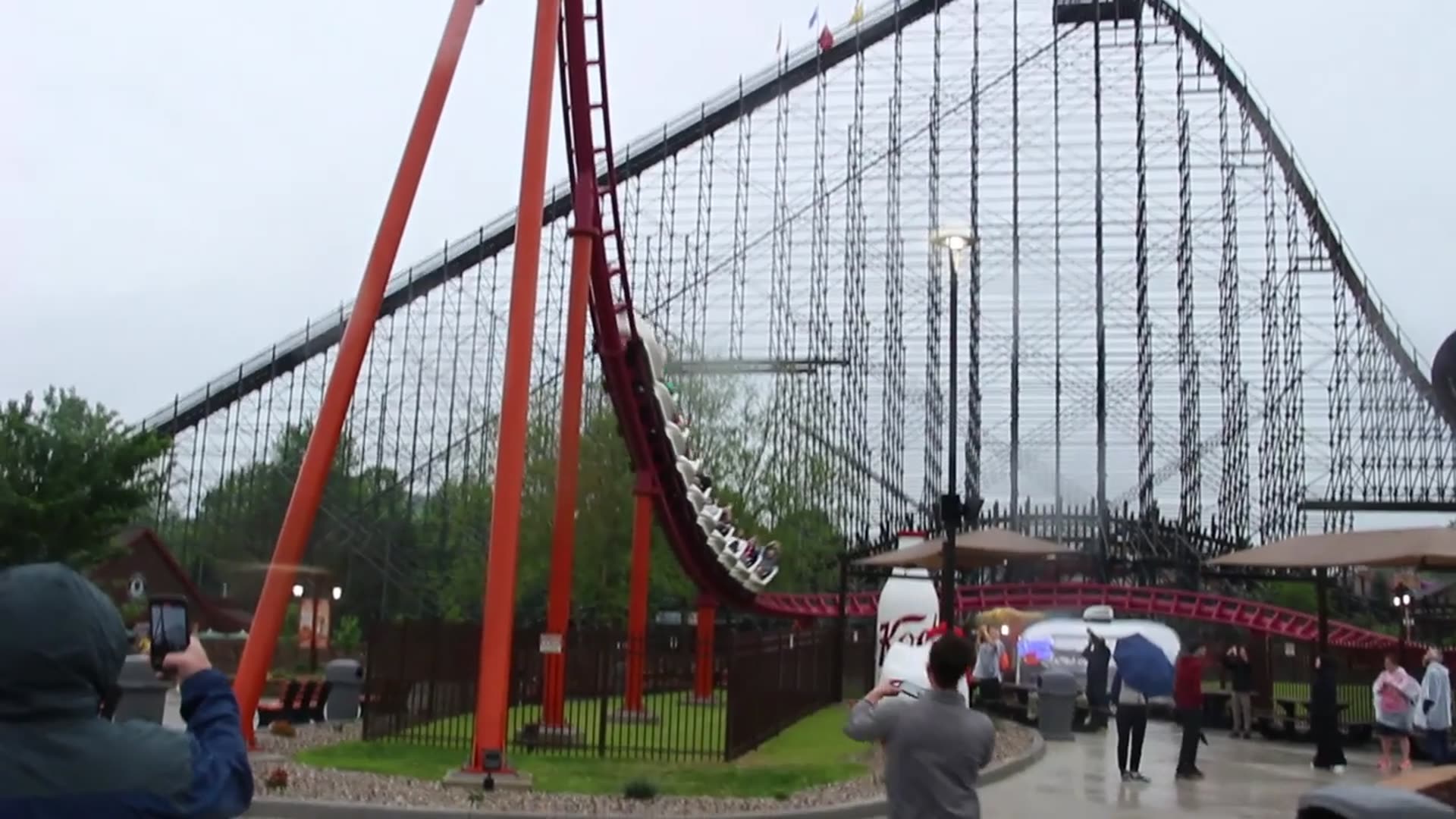 'Video thumbnail for Good Gravy Family Coaster Now Open at Holiday World'