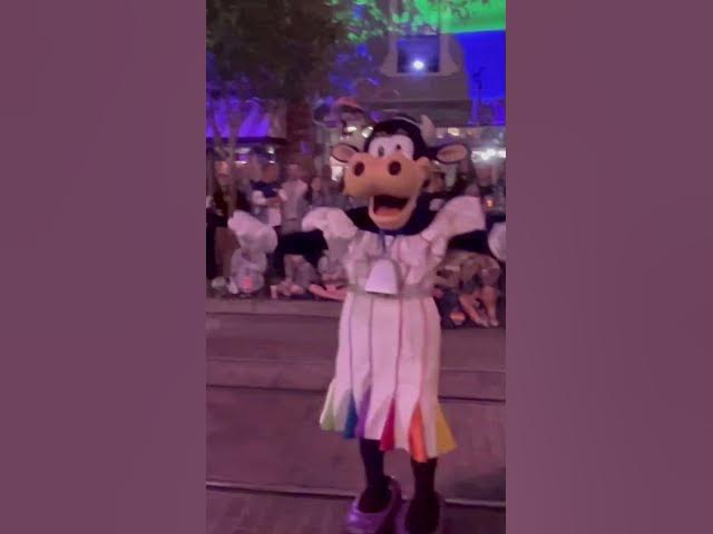 'Video thumbnail for Clarabelle Cow Showing Her Disney Pride 👑 #disney #disneyland #disneyentertainment #pride'