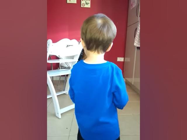 Video thumbnail for Beanie Boy: try again but look at Mummy