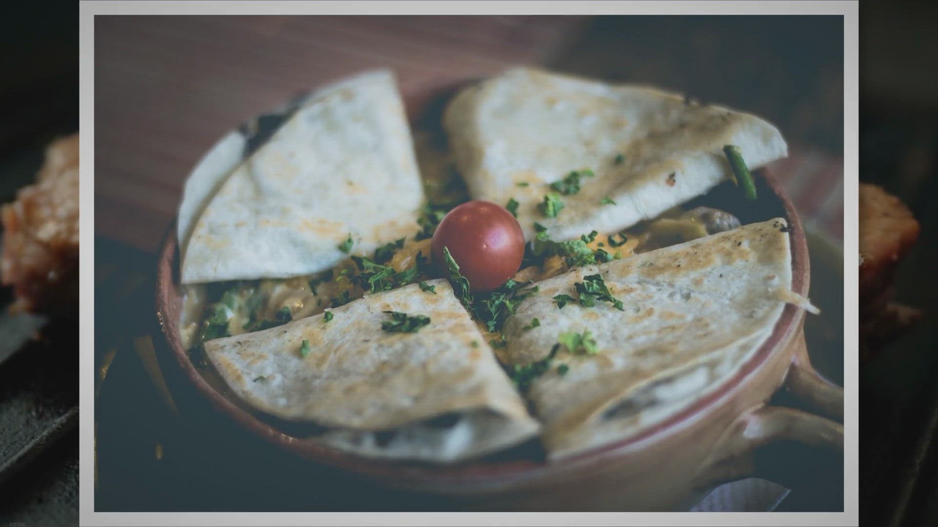 Video thumbnail for Delicious Mexican Chicken Quesadillas Recipe