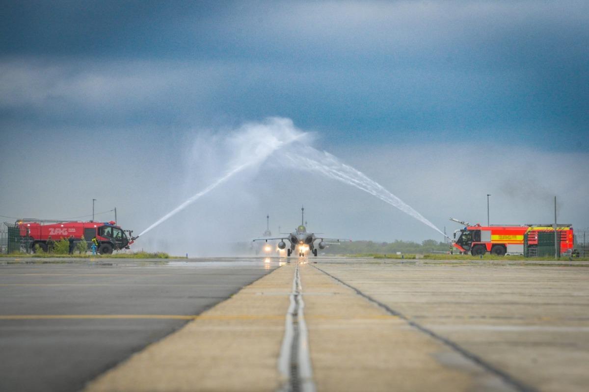 'Video thumbnail for Croatian Air Force Receives First Six Dassault Rafale Fighter Jets'