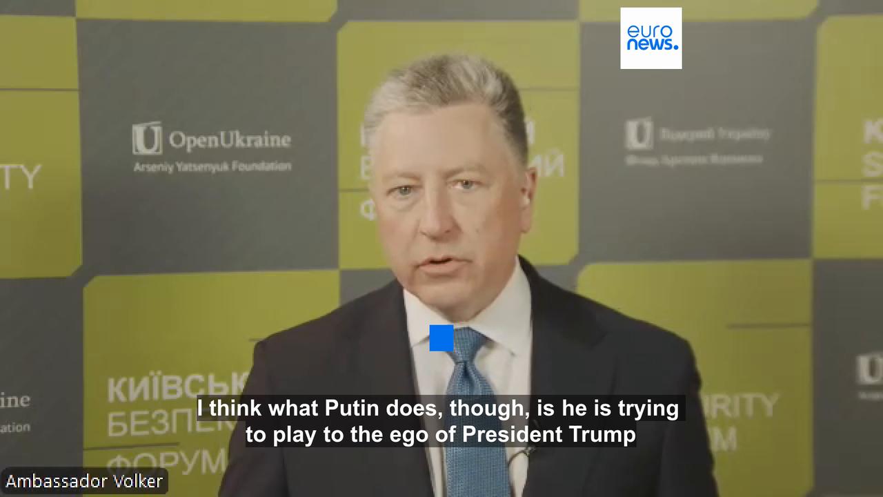 Video thumbnail for Putin wants to meet Trump, but does Trump want to meet Putin?