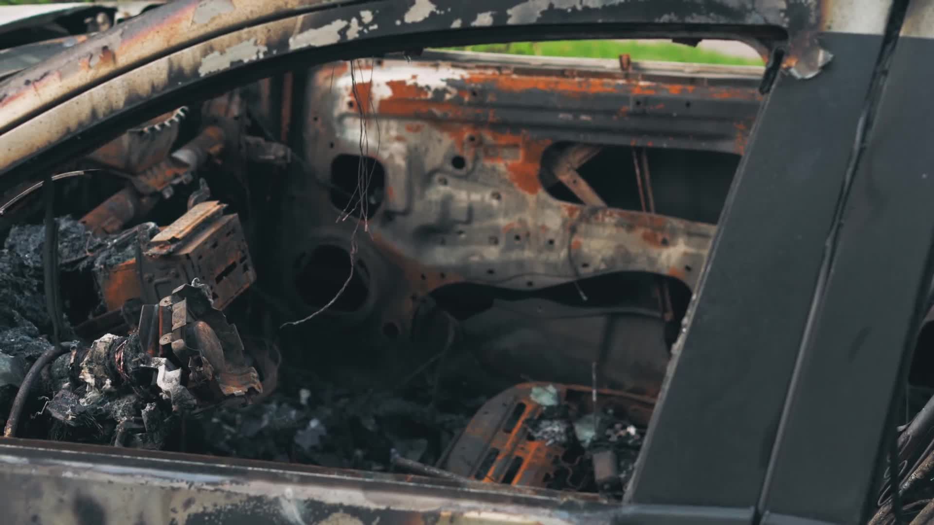 Video thumbnail for Does Ozone Work for Fire or Smoke Damage? (How to Use It Safely)