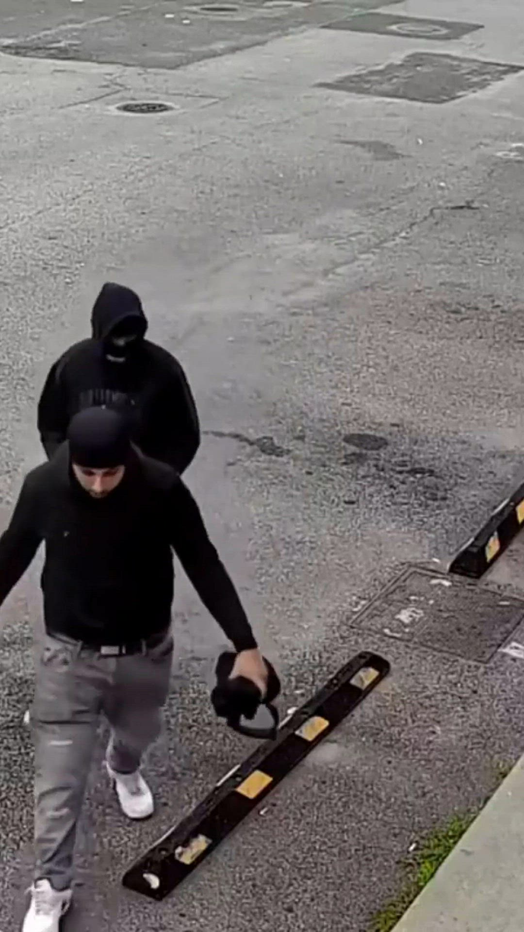 Video thumbnail for 35-year-old Bassam Khateeb shot and killed while working at Manor Convenience store in Staten Island