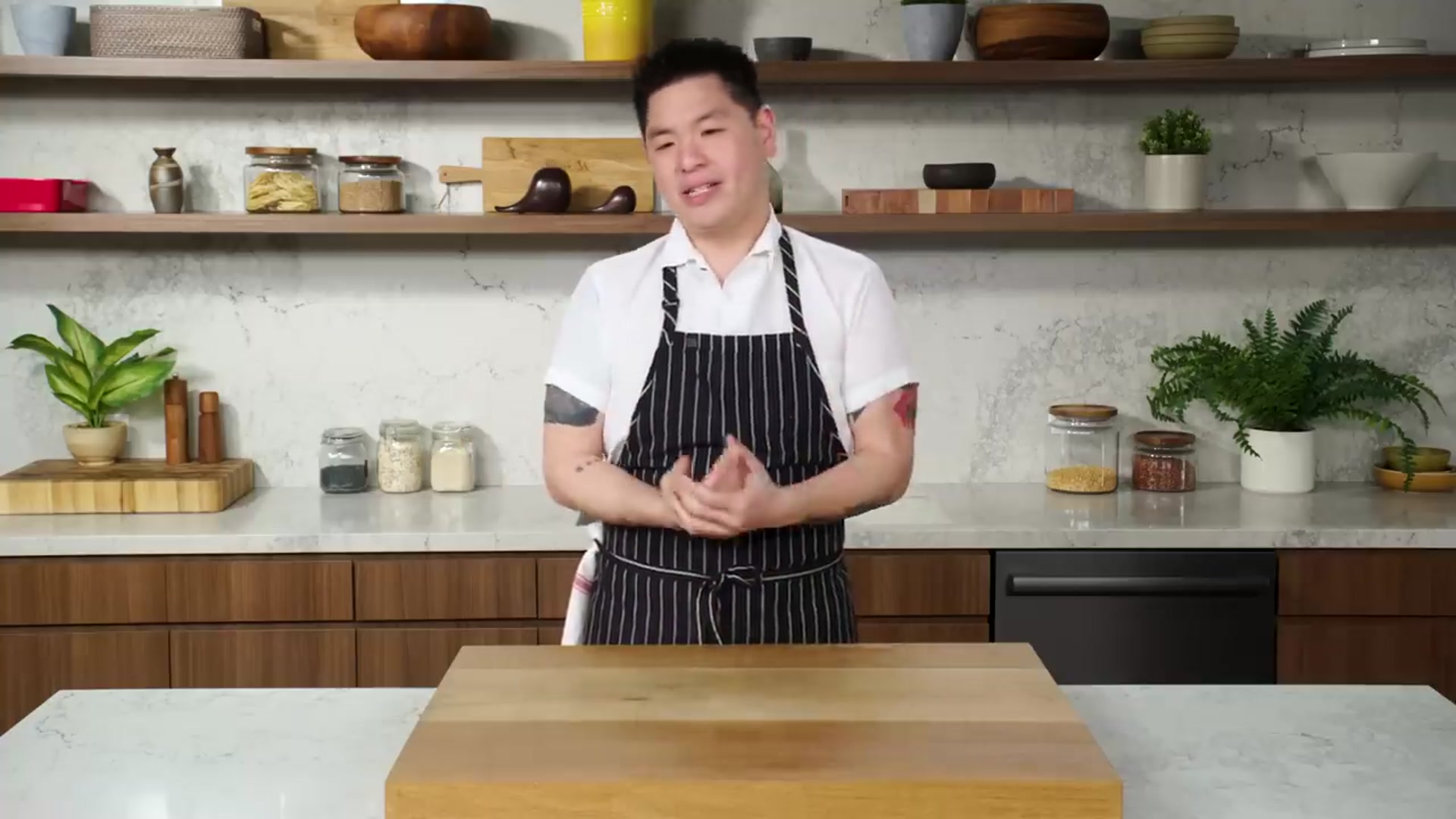 Video thumbnail for Why Stir Fry is Better in Restaurants (And How to Do It At Home) ¦ Epicurious 101 (720p 24fps)