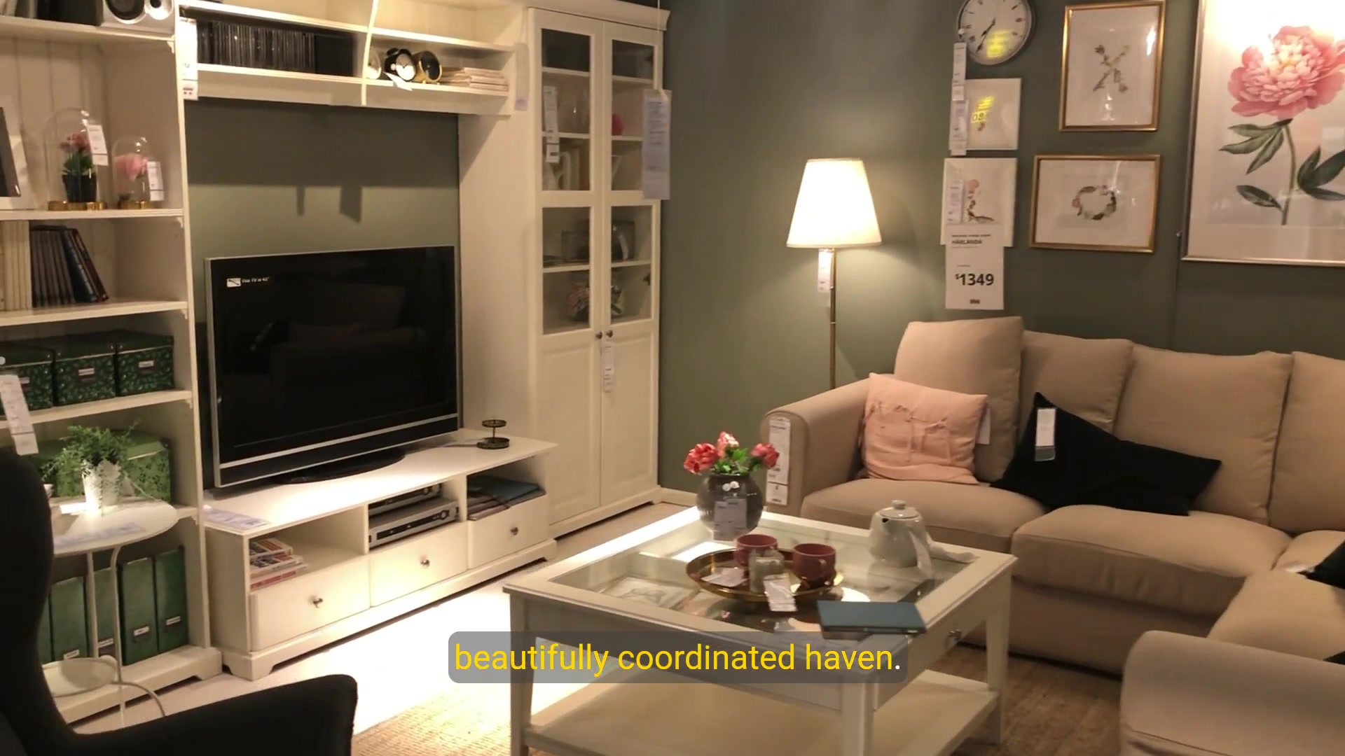 'Video thumbnail for Choosing the Best Curtain Colors for Greige Walls: A Quick Guide'