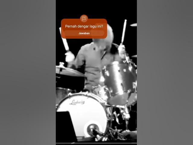 Video thumbnail for Smells Like Teen Spirit Intro #nirvana #davegrohl #music