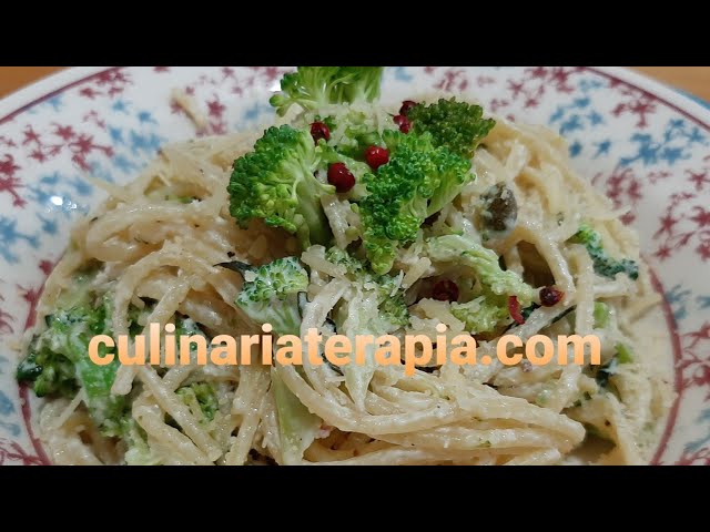 'Video thumbnail for MACARRÃO COM BRÓCOLIS CREME DE LEITE E QUEIJO - ESPECIAL'