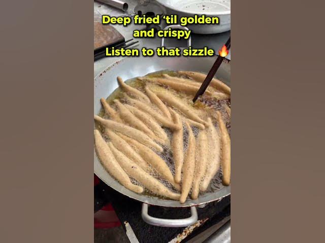 Video thumbnail for Crispy Purple Yam Fritters – Vietnamese Street Snack | Bánh Khoai Mỡ Chiên Giòn #streetfoodvietnam