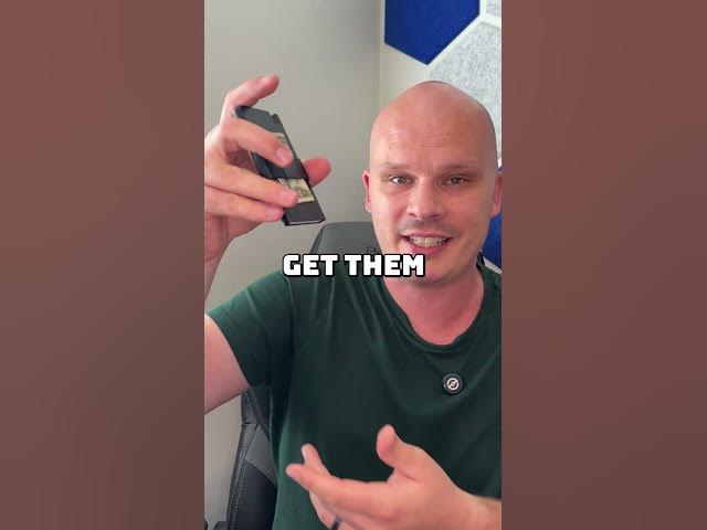 Video thumbnail for Do Cards Fall Out of The Ekster Card Holder Pro?