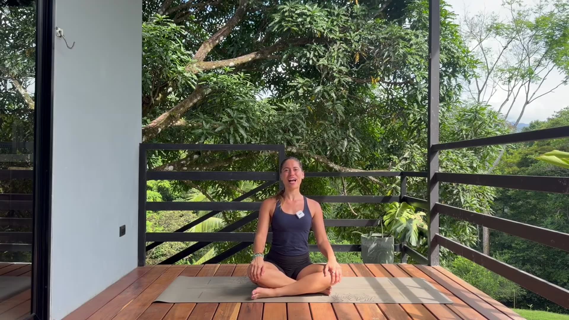 Video thumbnail for 30 Day Yoga Challenge Day 5 : Side Body Yoga Stretches to Create Space (15 Min)