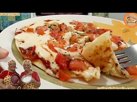 'Video thumbnail for Panqueca Pizza de Pão de Queijo de Frigideira, Lanche Rápido - Dyne e Zinha'