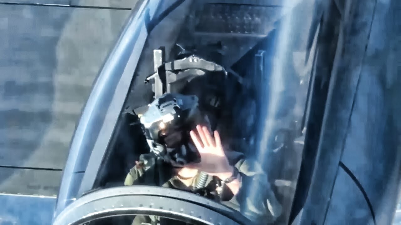 Video thumbnail for USAF Over Poland • Close-Up Footage Of Fighters In Flight