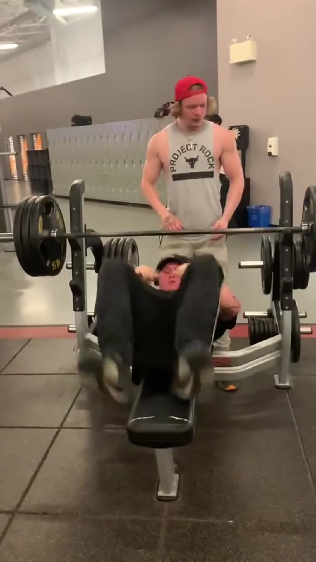 Video thumbnail for v09044g40000d1gpk3fog65tk7ava3ig