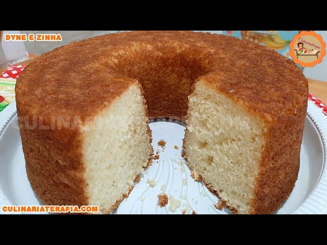 'Video thumbnail for Massa Básica Para Bolo Caseiro - Delicioso Bolo Fofinho Simples de Baunilha -'