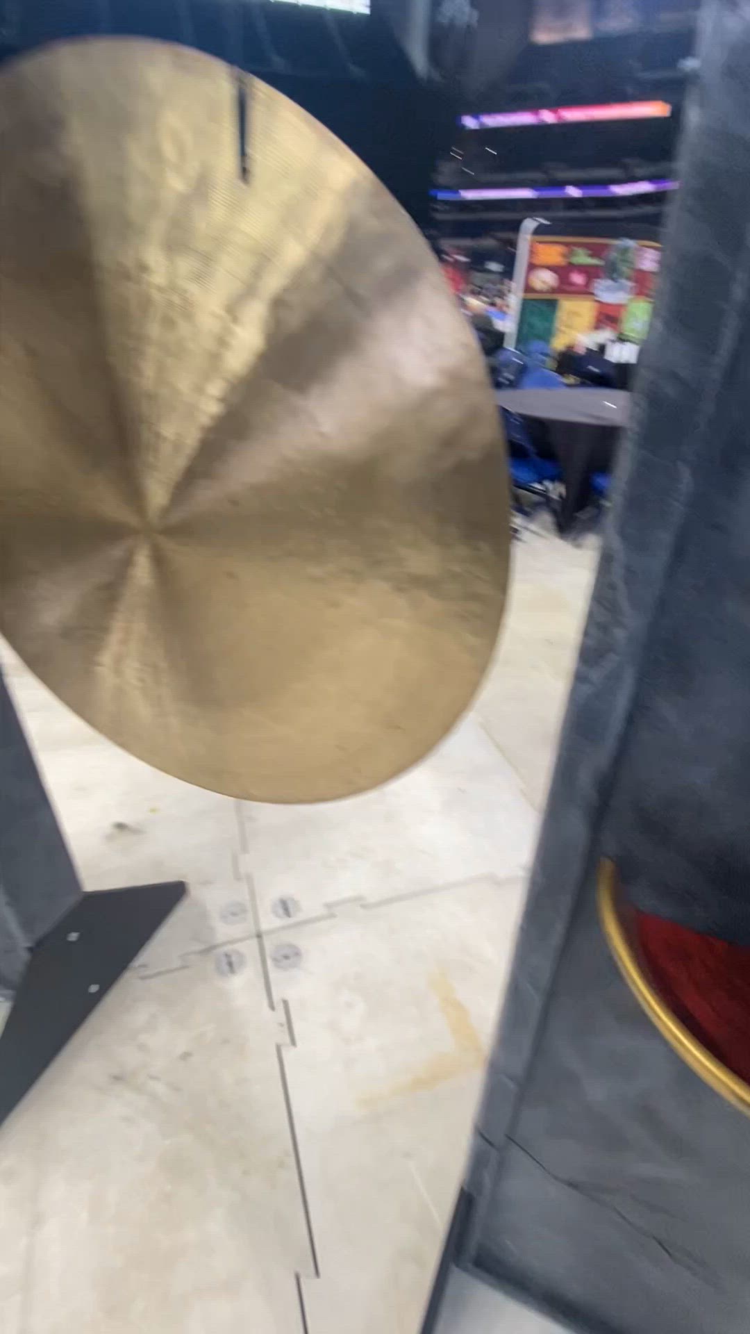 Video thumbnail for Agog a Gong