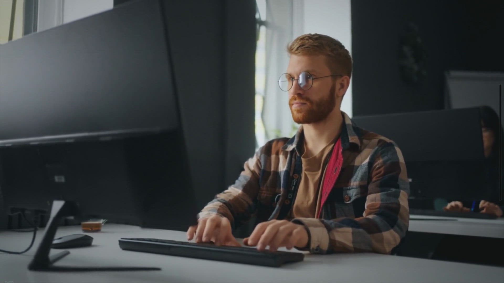 'Video thumbnail for Exploring Web Designer Jobs Salary in the Gulf: A Comprehensive Guide'