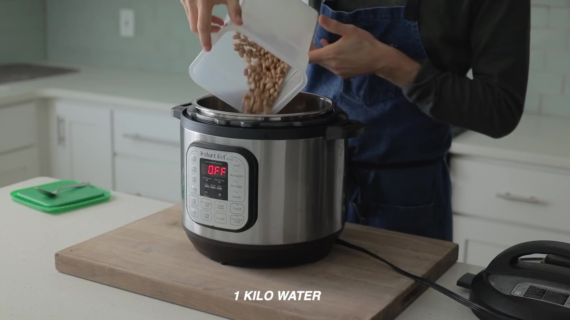 Video thumbnail for 43.HOMEMADE CHILI RECIPE for Making a Mean Grown Up Chili (1080p 30fps)