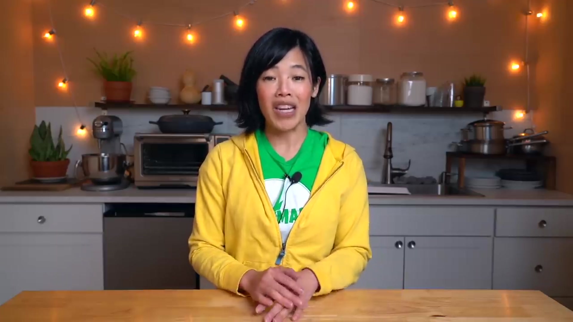 Video thumbnail for First Time Feeding a Trader Joe_s Venus Fly Trap(720P_HD)