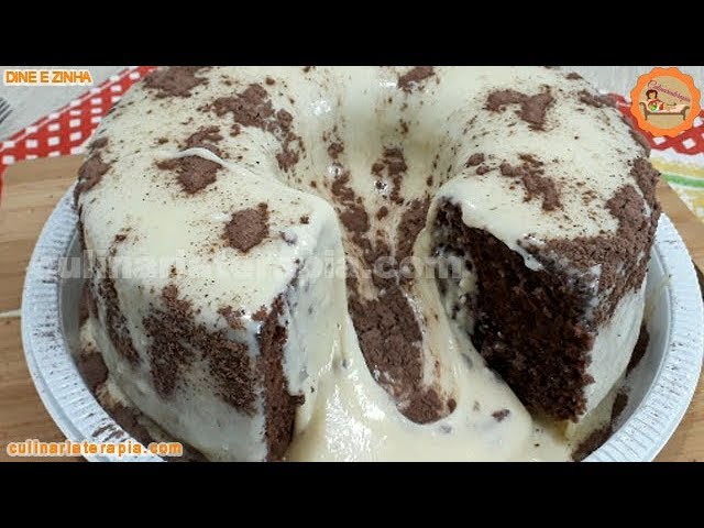 'Video thumbnail for Aprenda Como Fazer Bolo de Chocolate Vulcão de Leite Ninho Ensinado por Especialista da Culinária'