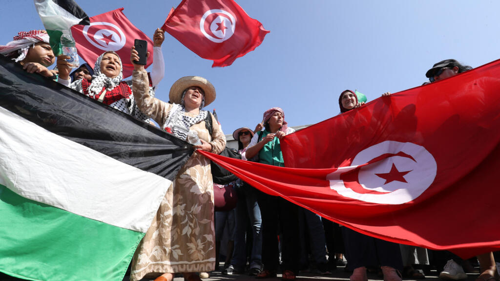 'Video thumbnail for Activists head to Gaza in protest of aid blockade'