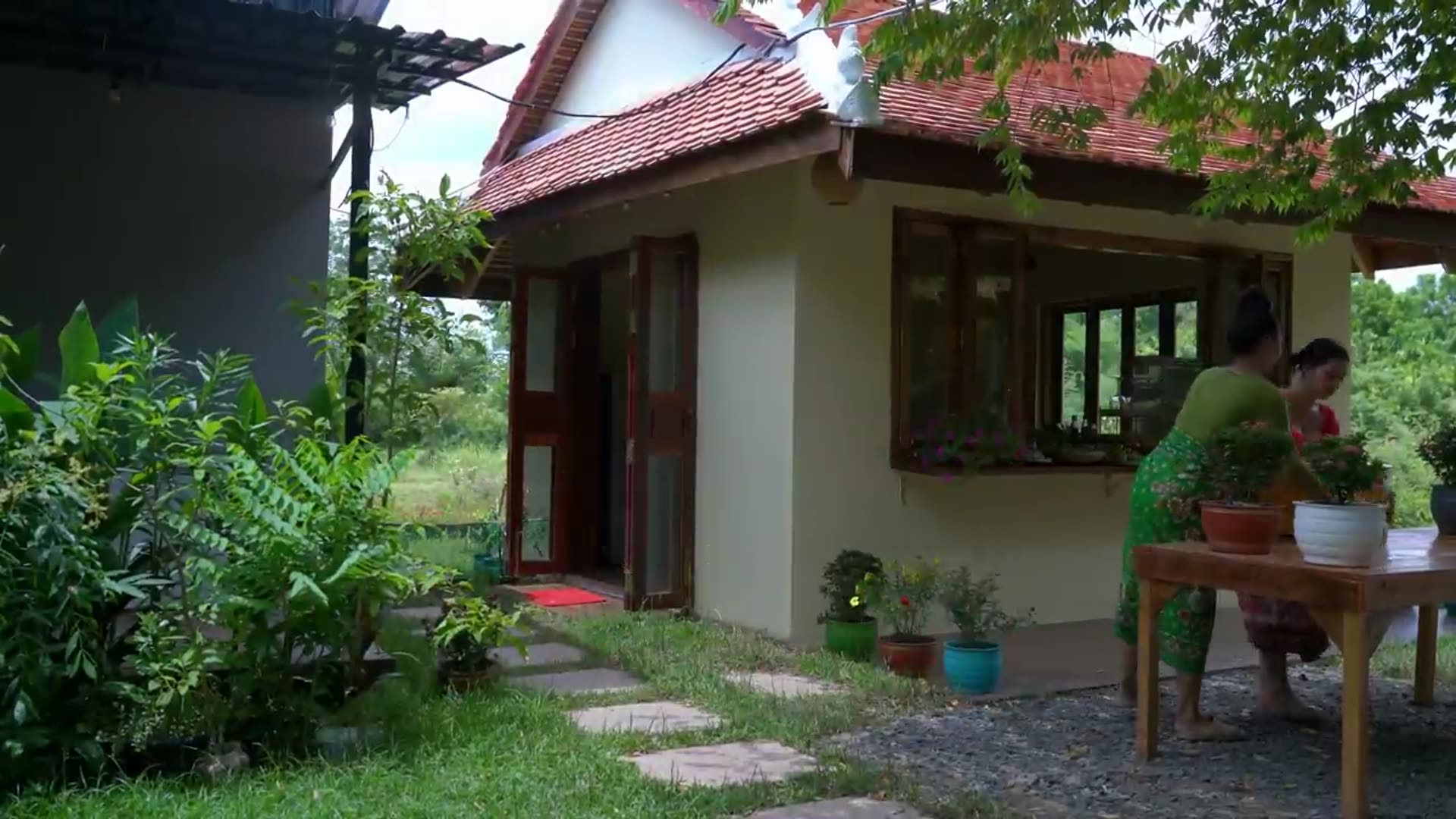 Video thumbnail for Shrimp soup with vegetable cook recipe and eat - Amazing video (720p 30fps)