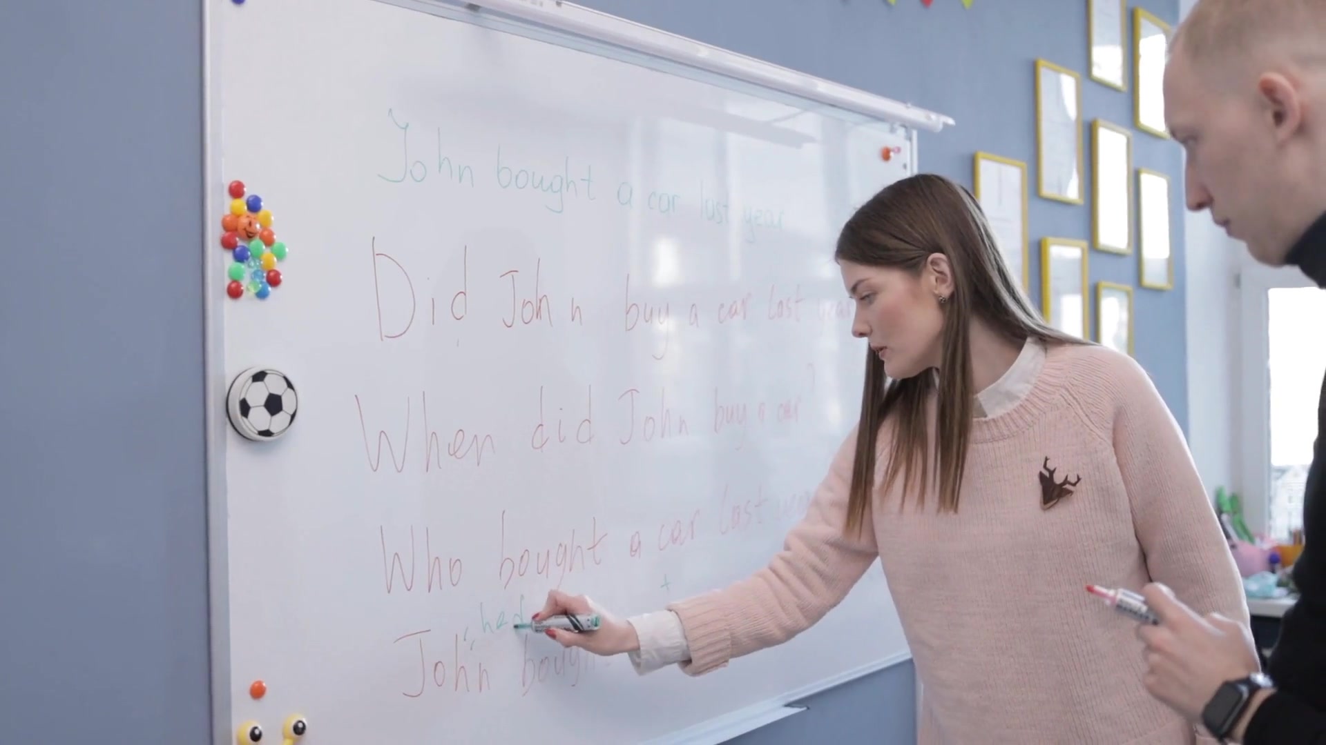 Video thumbnail for Is Grammar Important in Learning English? 5 Reasons Why It Matters