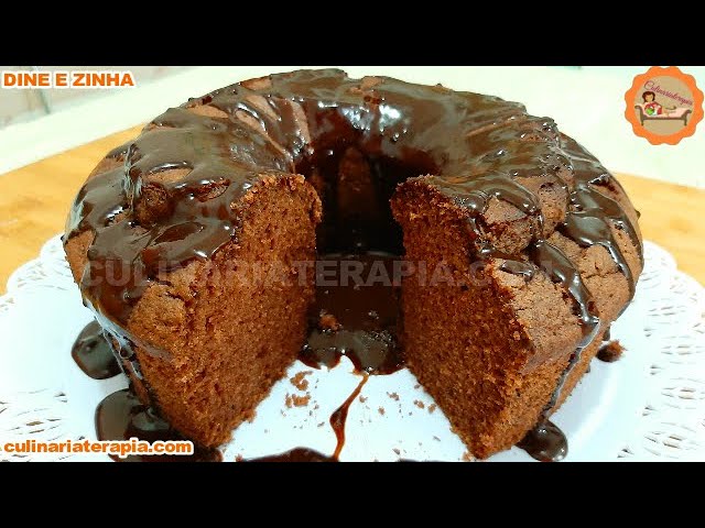 'Video thumbnail for DESCUBRA O BOLO FIT QUE ESTÁ CONQUISTANDO A INTERNET! BOLO DE CHOCOLATE SEM GLÚTEN E SEM LACTOSE'