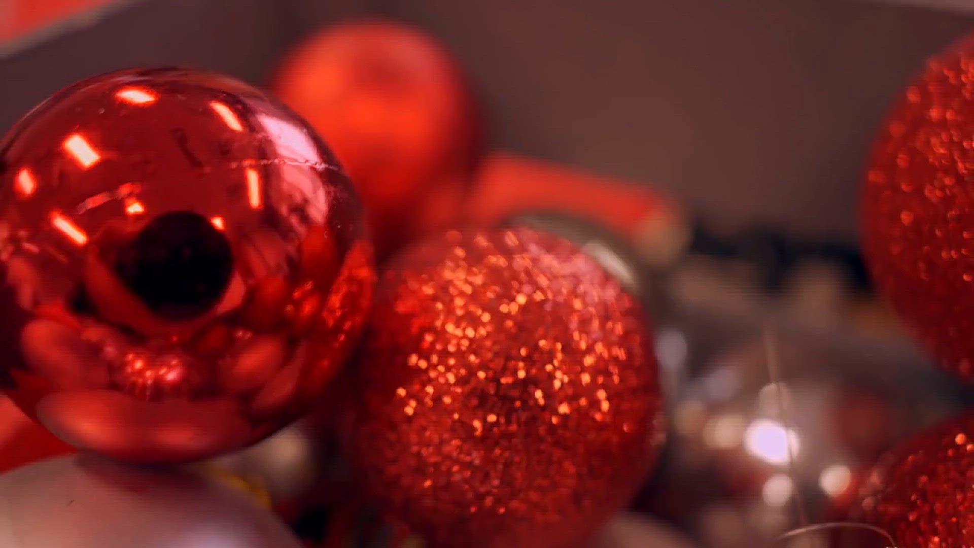 'Video thumbnail for Everything You Need to Know About the Christmas Parade 2024 – Times & Locations!'