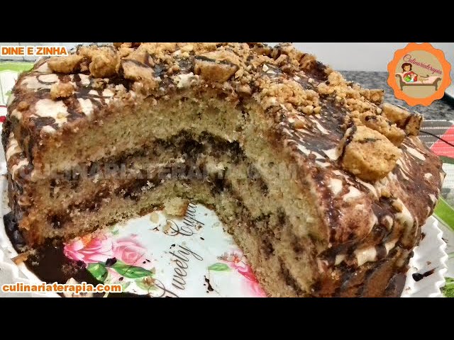 'Video thumbnail for Bolo de Paçoca de Amendoim com Recheio de Paçoca e Calda de Chocolate'
