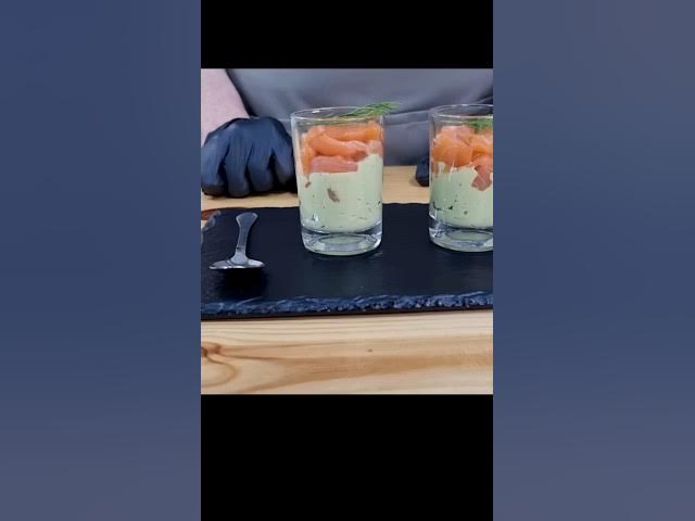 Video thumbnail for 🥑 Verrines ULTRA GOURMANDES avocat-saumon en 5 min ! #recipe #explore