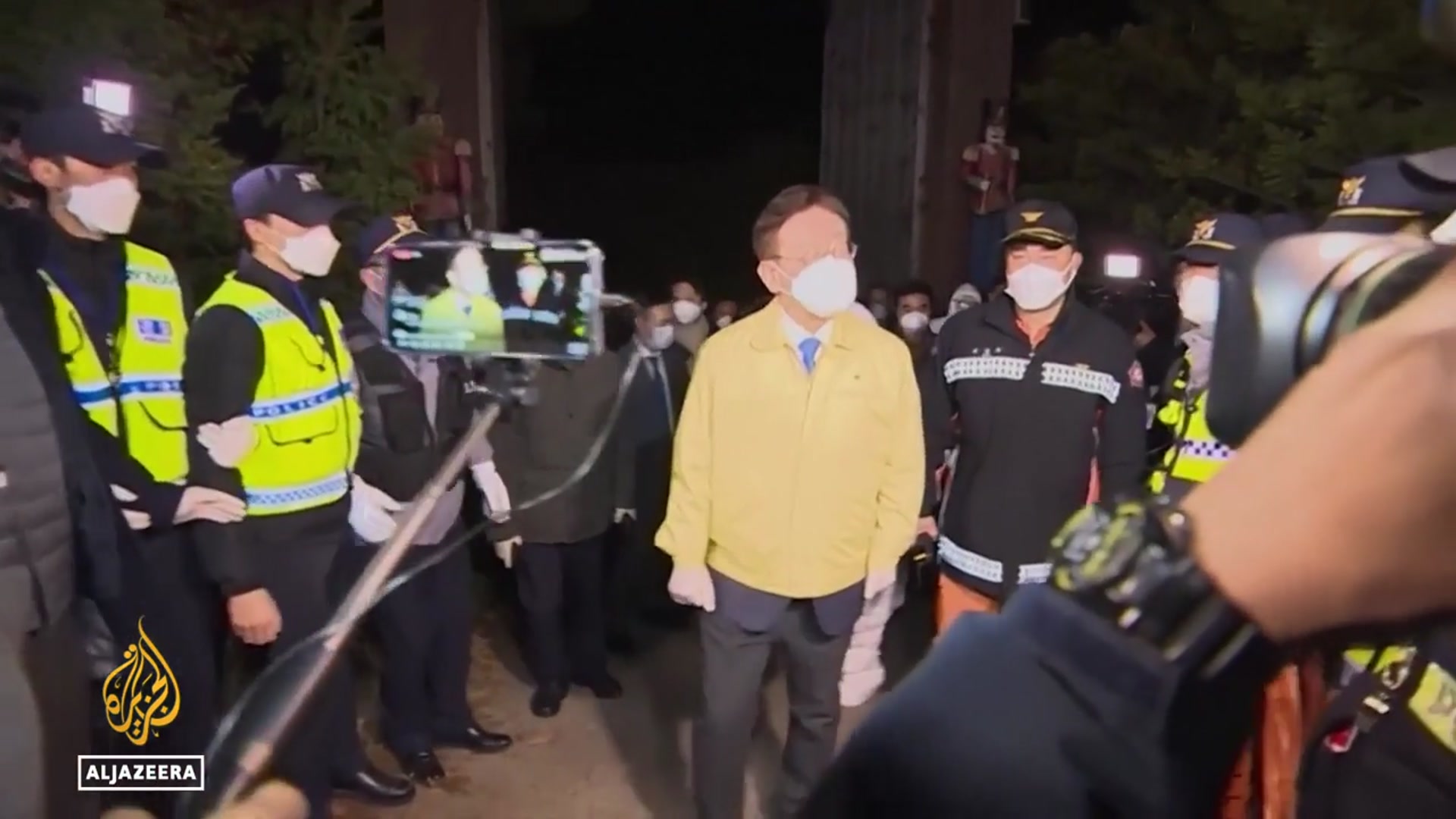 'Video thumbnail for Liberal Lee Jae-myung set to win South Korean presidential election as rival concedes'