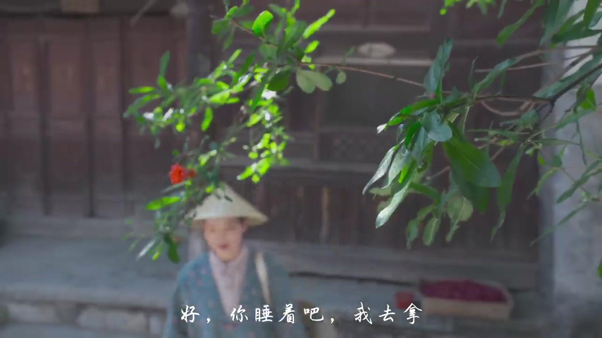 Video thumbnail for 【花期有食】玫瑰花酱——苍山洱海边的独特香甜【滇西小哥】 (720p 25fps)