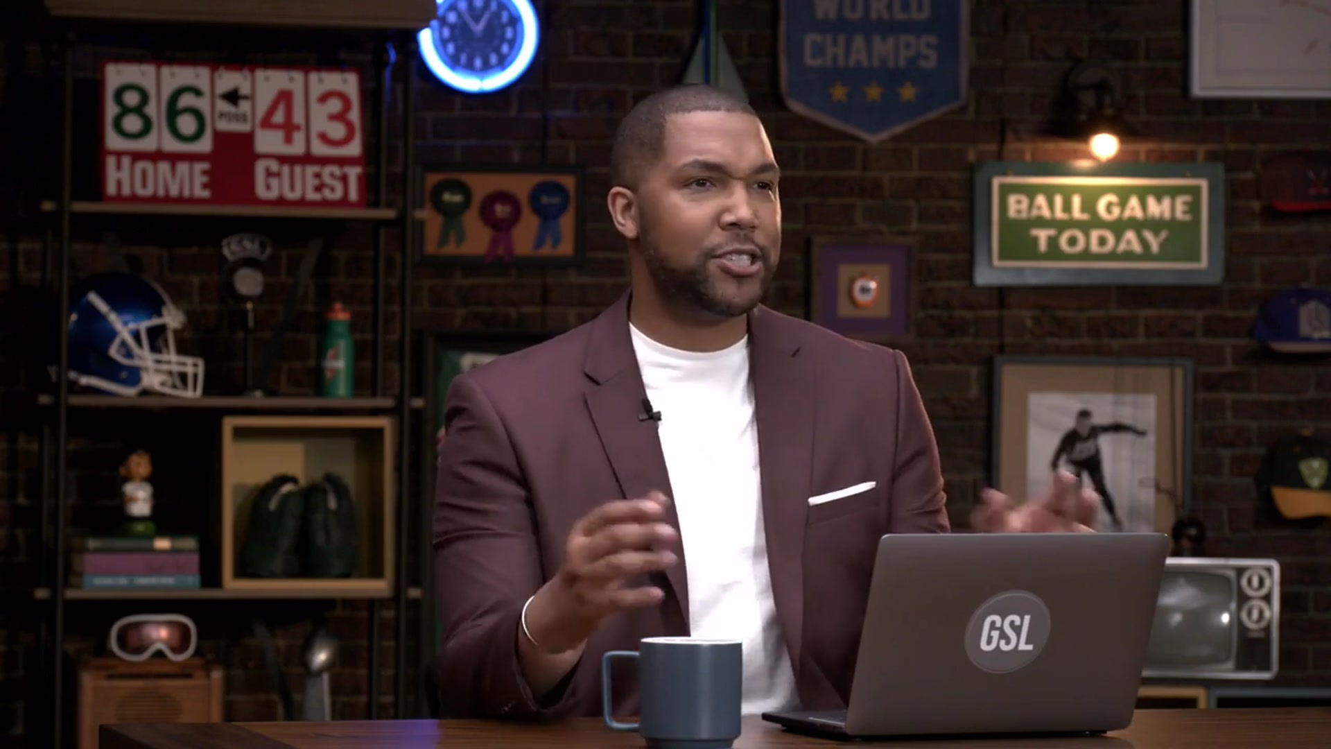 'Video thumbnail for Greatest Sports Legends Then and Now - Features the Careers of Walter Payton and Johnny Unitas'