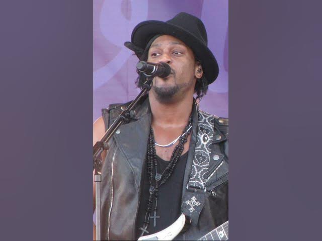 Video thumbnail for Rip to #dangelo  🙏🏾 for his kids and family