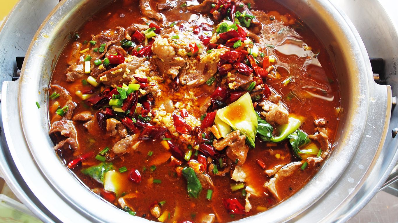 'Video thumbnail for Easy Recipe for Beef Chili'