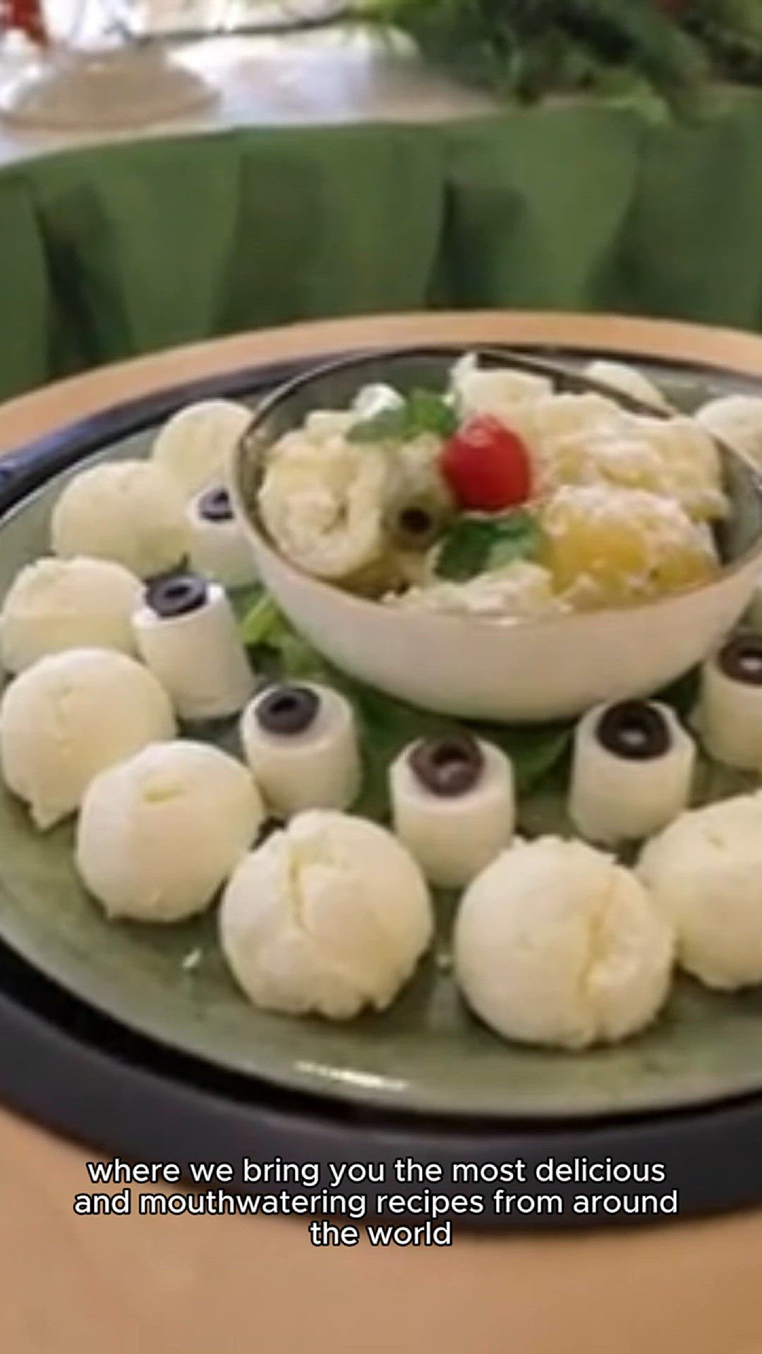 Video thumbnail for Classic Macaroni and Cheese Recipe