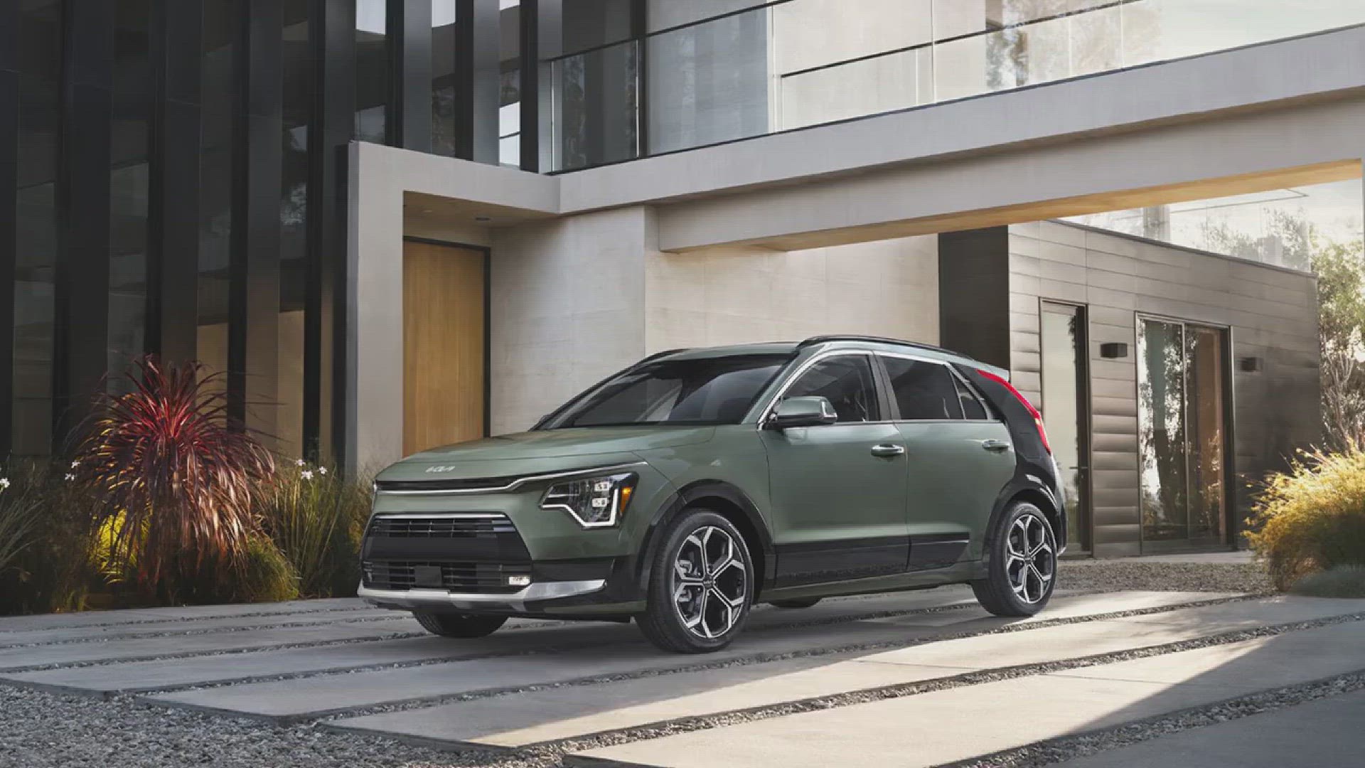 'Video thumbnail for 2024 Kia Niro Review'