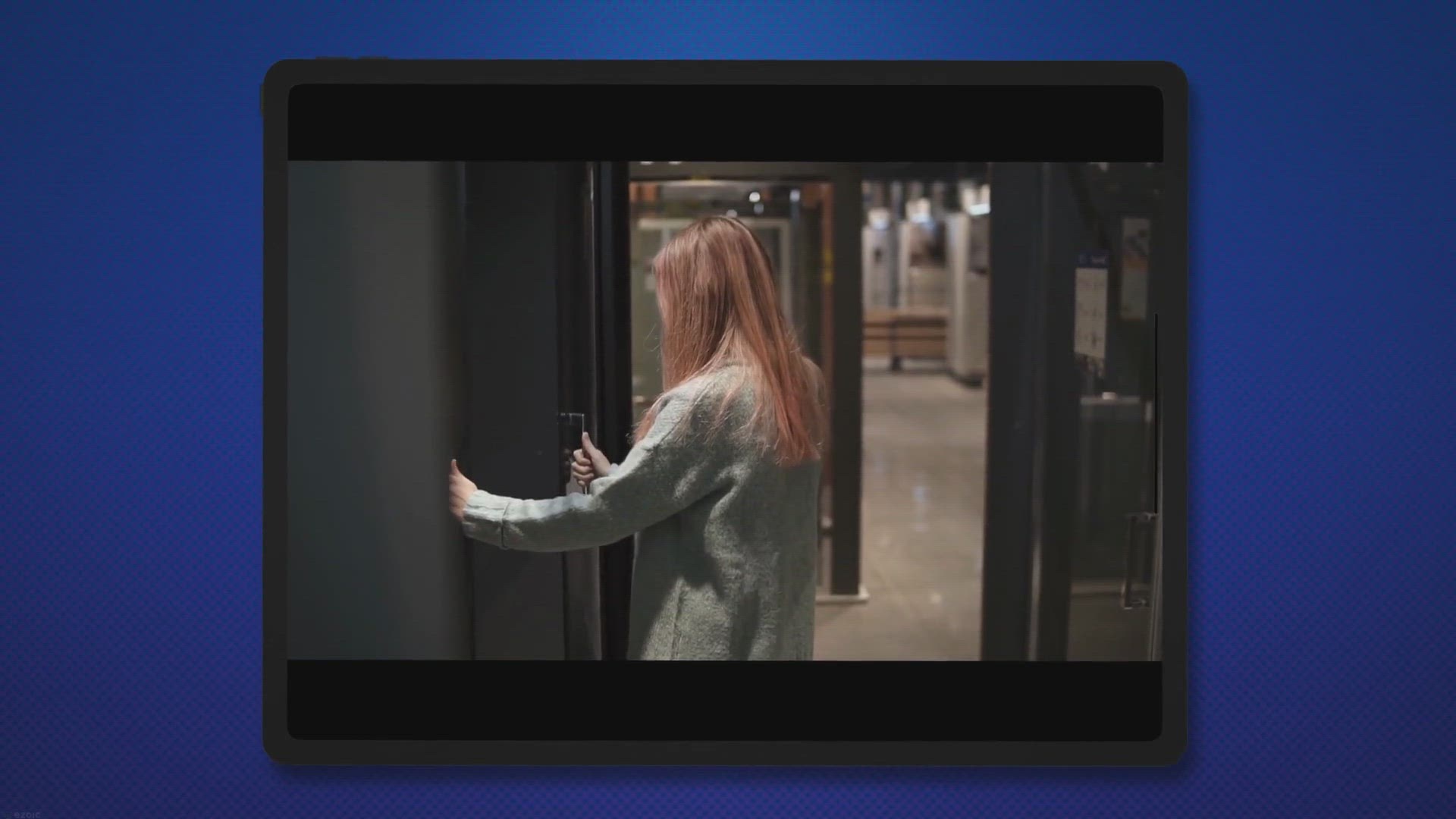 'Video thumbnail for How to Clean Plastic Shower Doors?'
