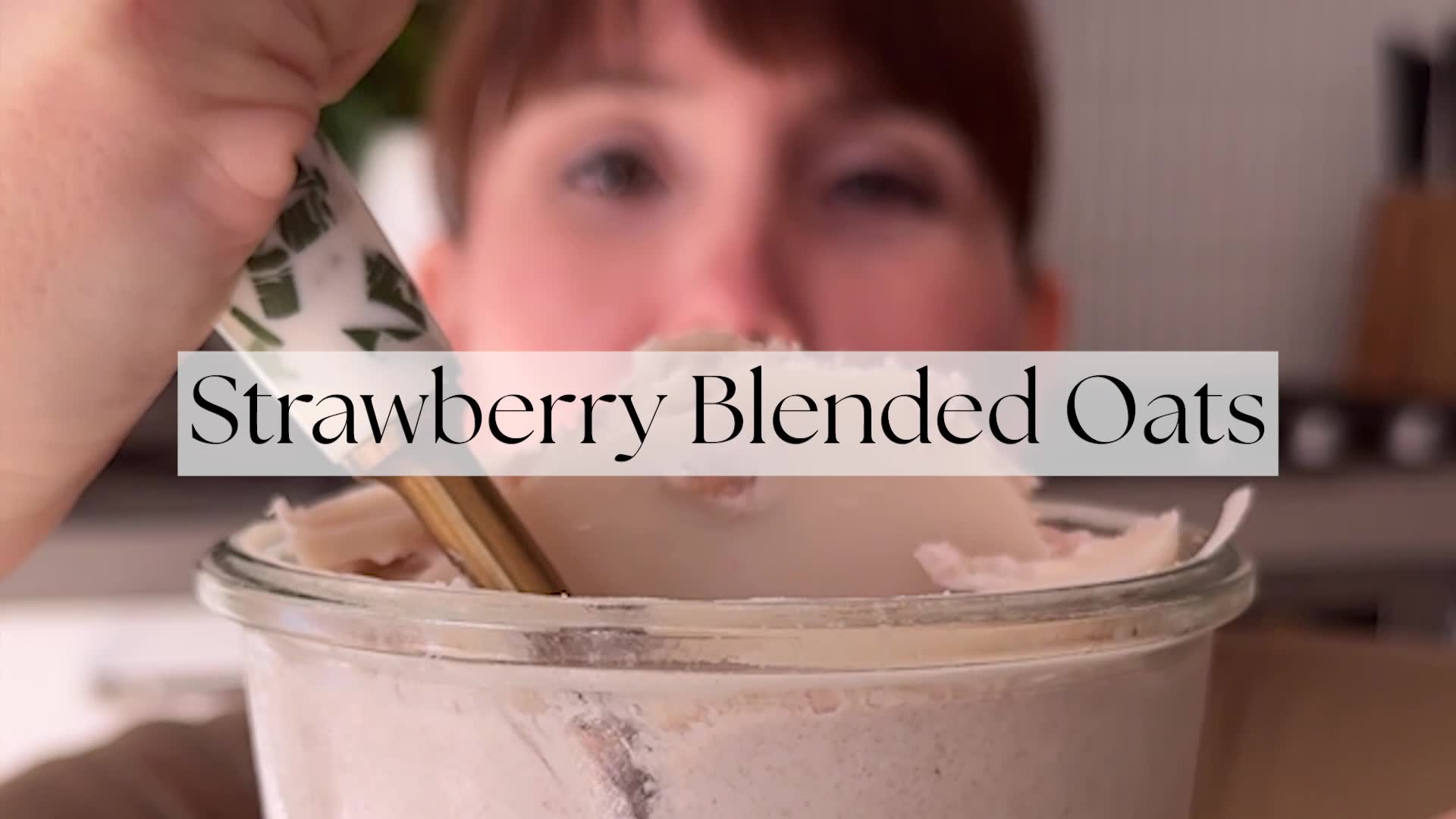 'Video thumbnail for Strawberry Blended Oats'