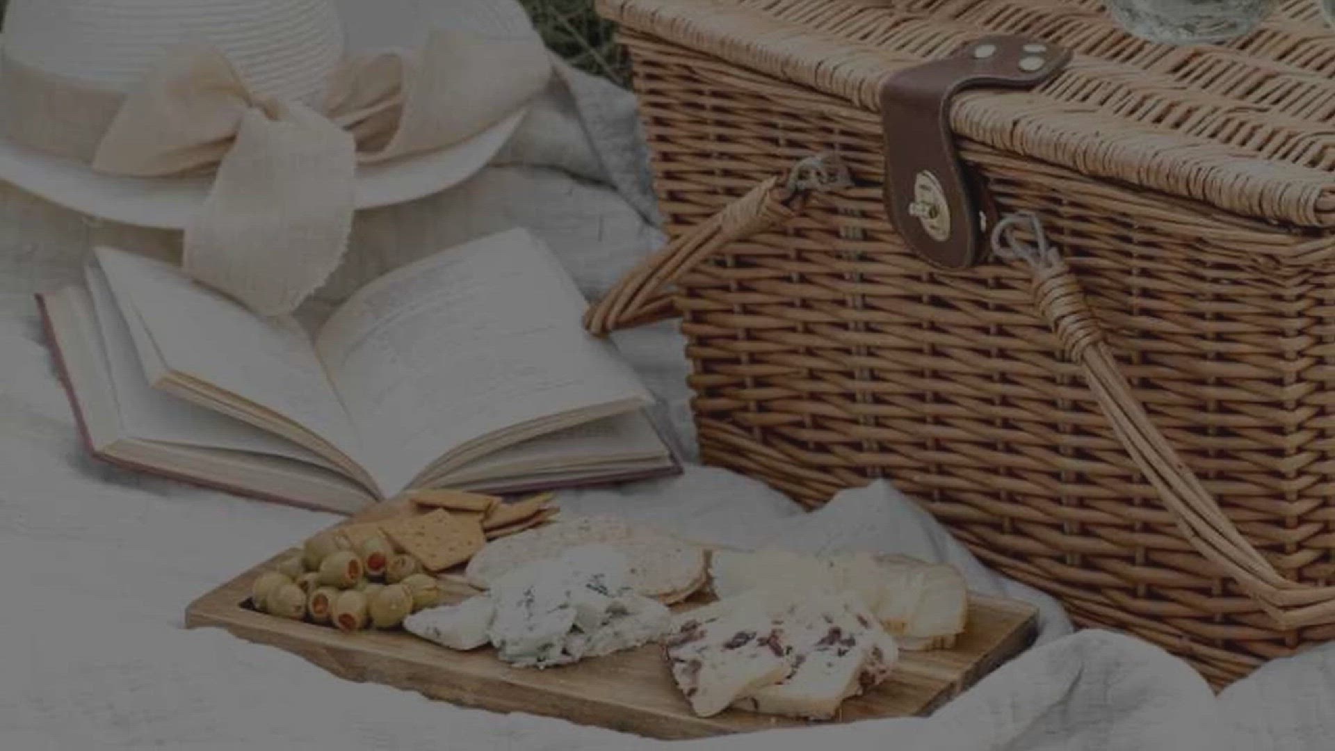 'Video thumbnail for Genieße ein idyllisches Picknick in der Natur'