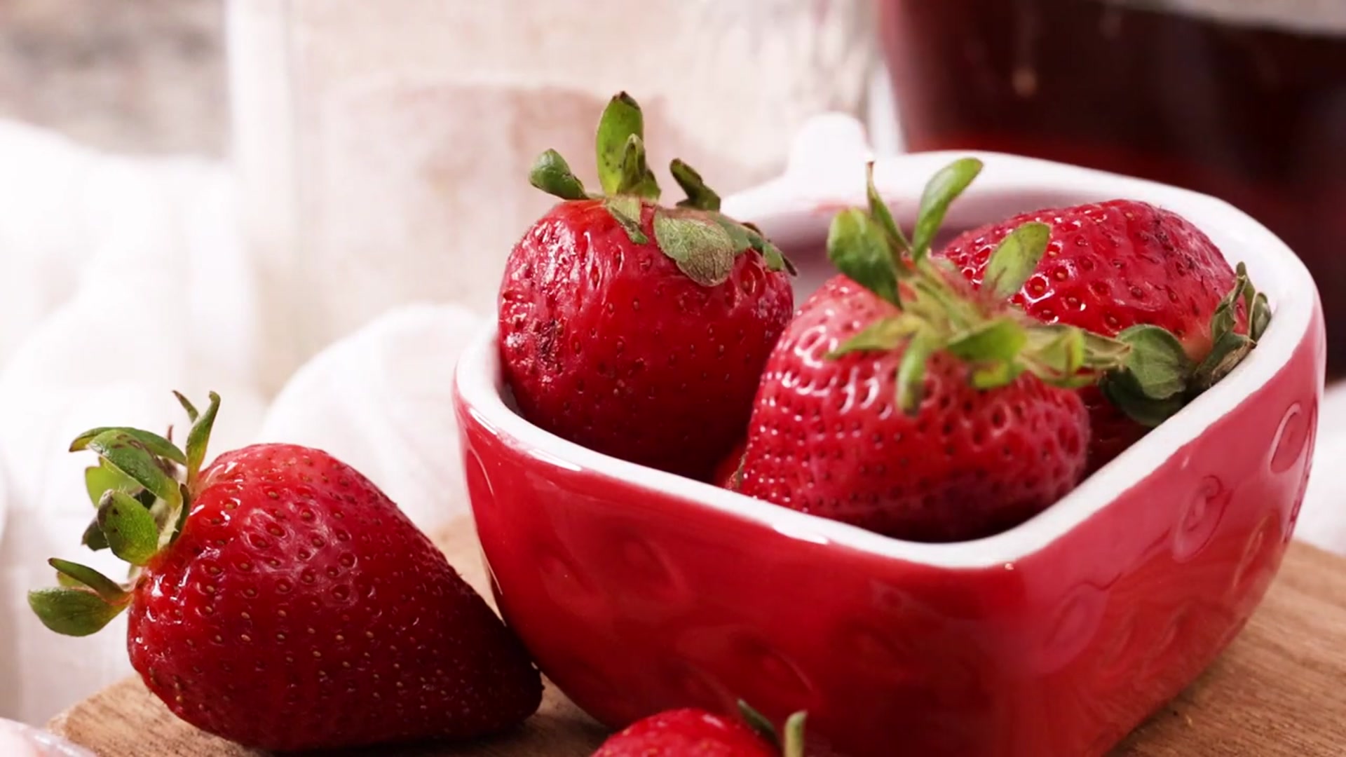 Video thumbnail for BEST Viral TikTok Cottage Cheese Ice Cream ¦1 Strawberry Cheesecake ¦ Naturally Sweetened & GF (720p 30fps)