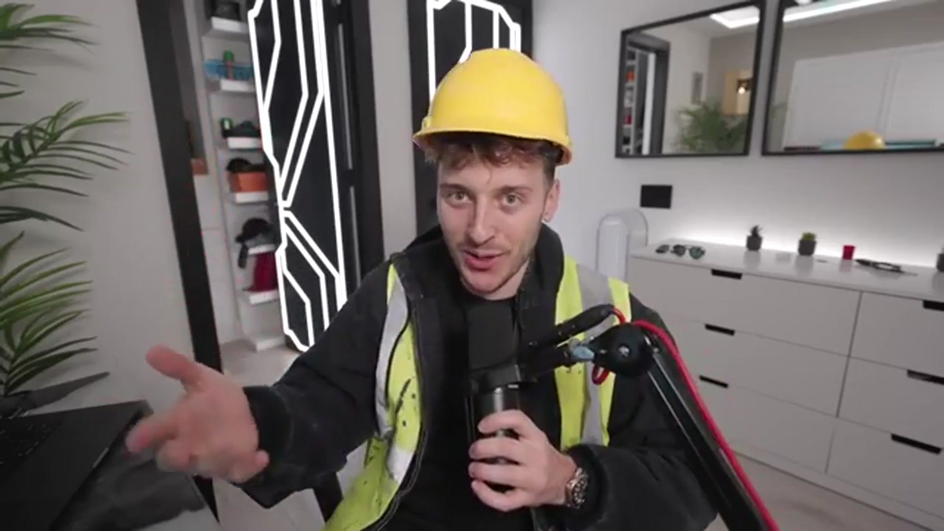 'Video thumbnail for FrenchieFries: i built my parents' dream house after they told me to clean my room!'