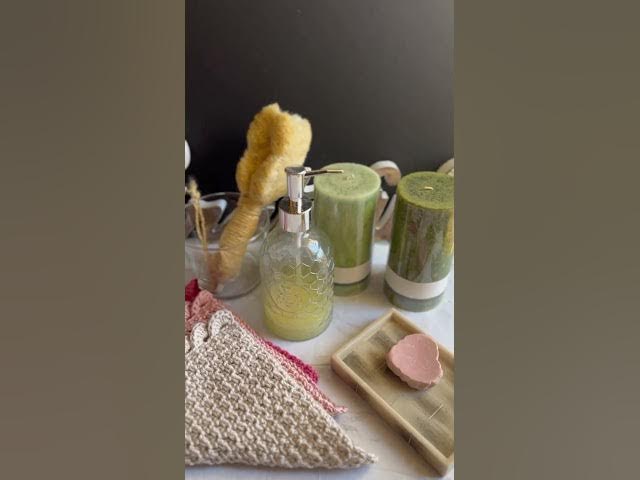 Video thumbnail for Crochet some giftable washcloths !