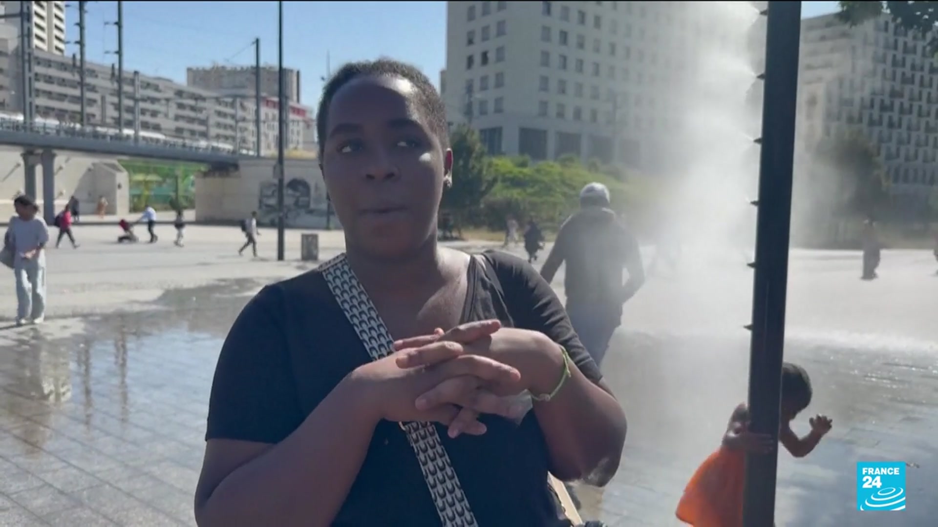 'Video thumbnail for France grapples with its first heatwave of the year'