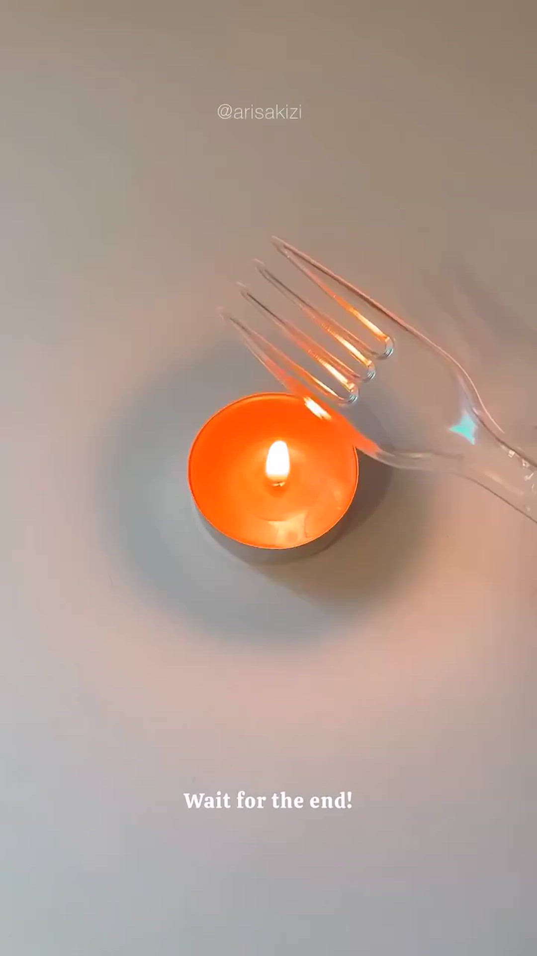 Video thumbnail for Artificial Autumn Leaf with a Plastic Spoon and Fork